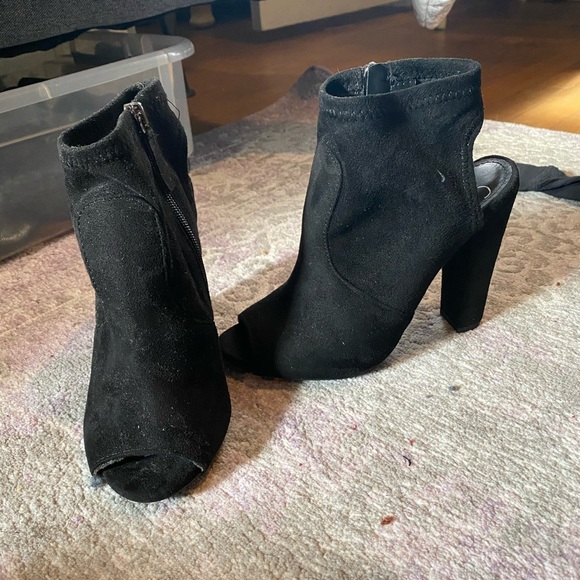 NEW Black bootie chunky heel - Picture 1 of 4